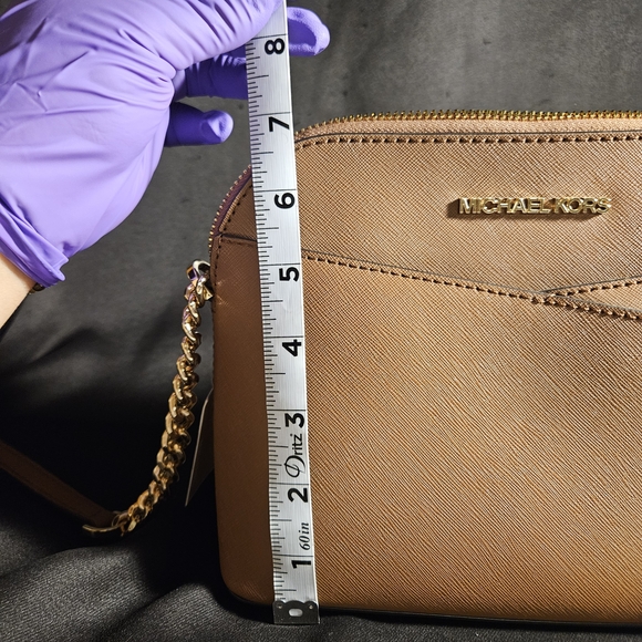 Michael Kors Outlet Jet Travel Medium Dome Crossbody Bag brown/gold chain - Picture 14 of 16